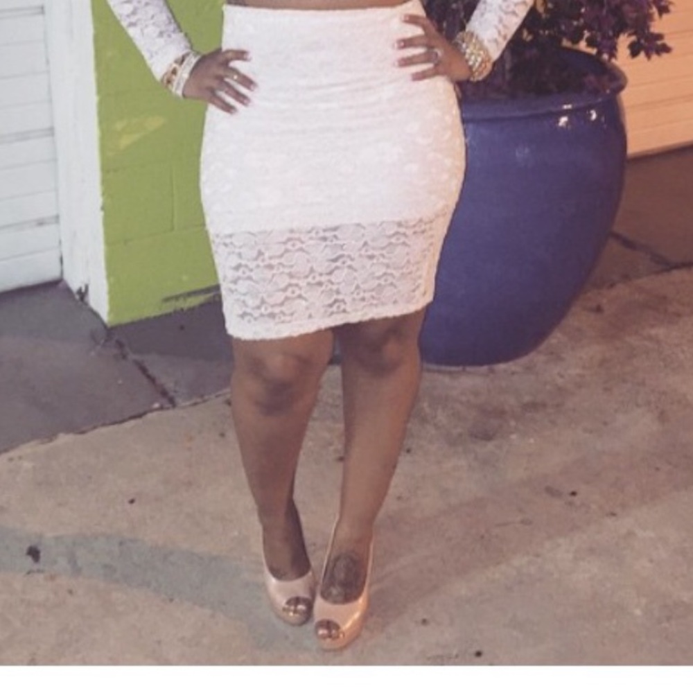 Lace & glitter skirt